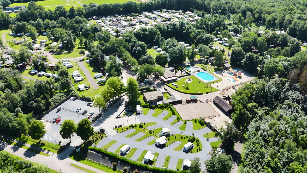 Drone opname Vakantiepark 't Urkerbos - FPV sfeerbeeld