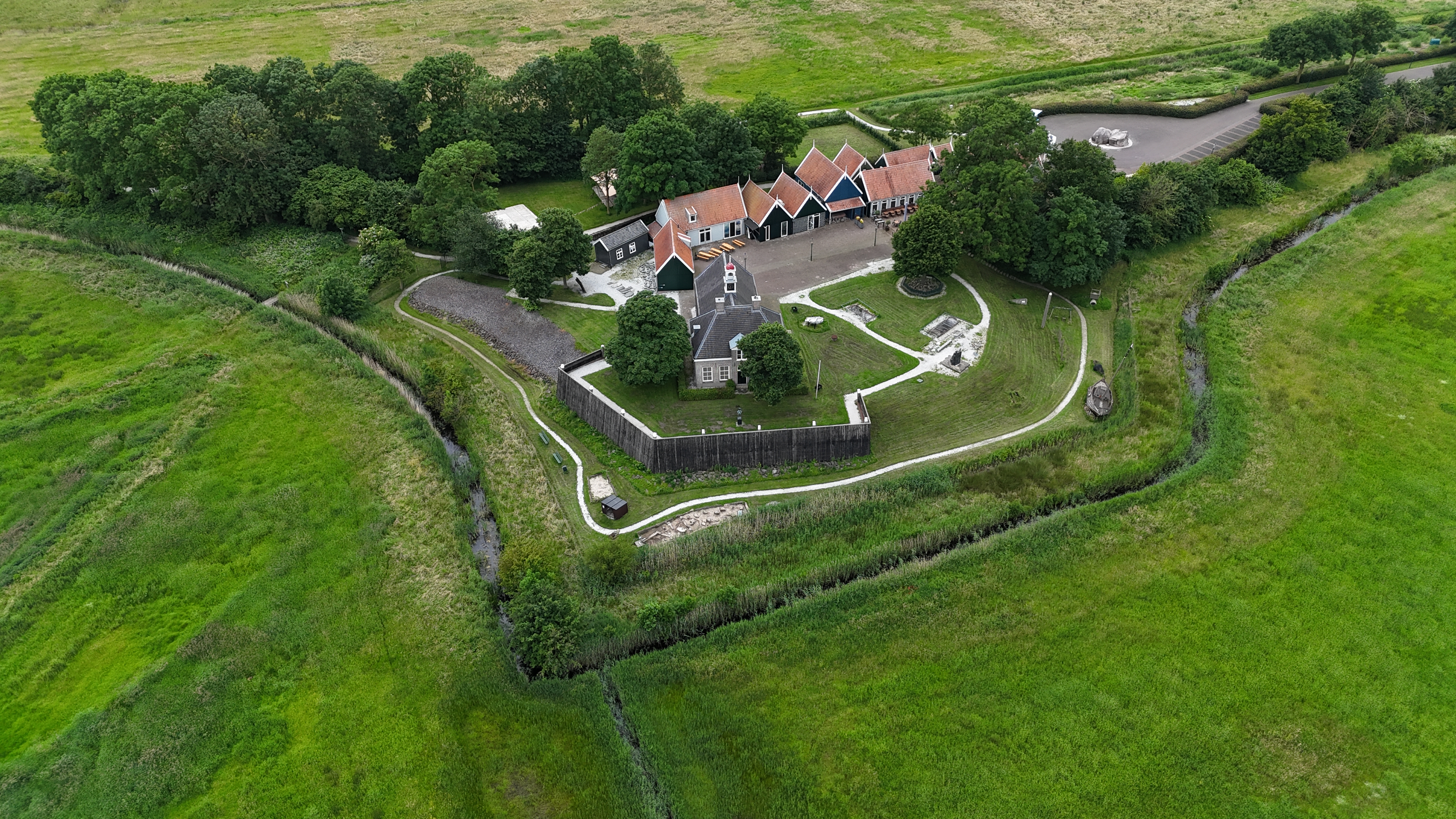 drone video gemaakt door flightmedia van het Museum Schokland